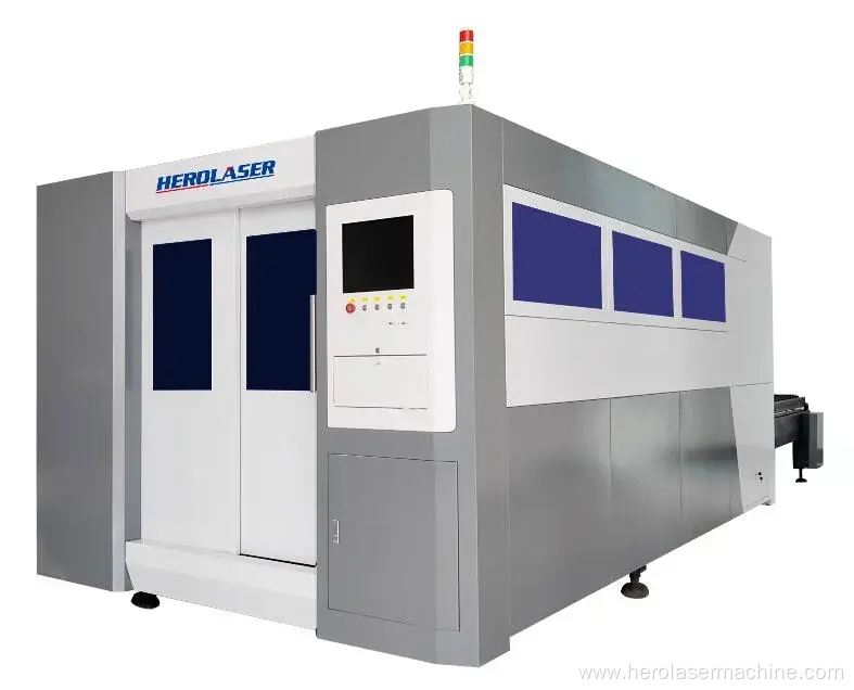 3015 Fiber Laser Cutting Machine With Surrounding Cabinet