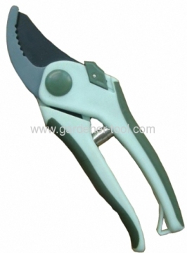 Garden 8"-by Pass Pruning Shear To Cut Some Small Branch On The Tree. 