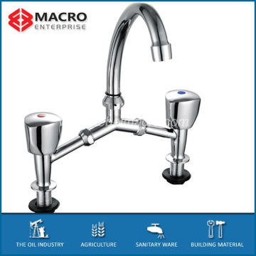 Double Handle Brass Kitchen Faucet for Sink /Single Hole Chrome Plated Kitchen Water Mixer Taps