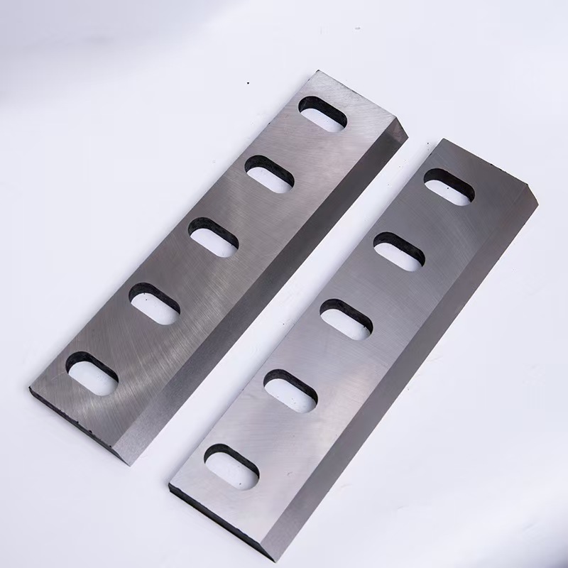 Bilah pencincang plastik lanjutan dengan hayat perkhidmatan lanjutan