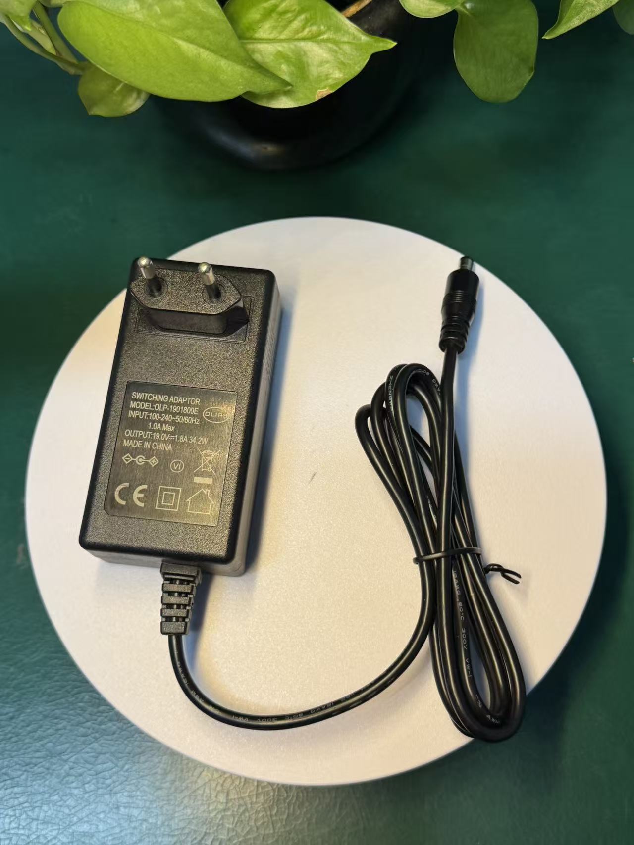 36W (19V @ 1.8A) AC-DC Wall Plug Adapter - IEC Standard