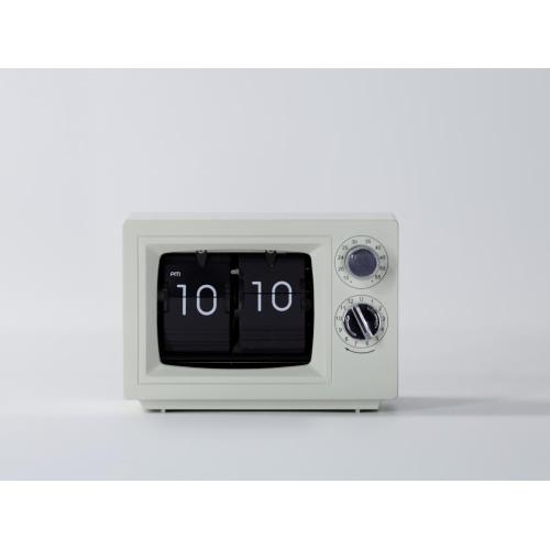 Mini TV Flip Clock sulla scrivania