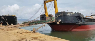 1330T Self-Propelled Deck Barge With Rampdoor