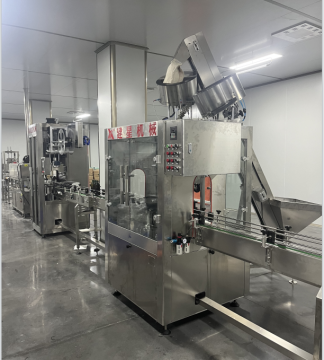 Machine de plafonnement de bouteille en verre automatique pour capuchon en aluminium