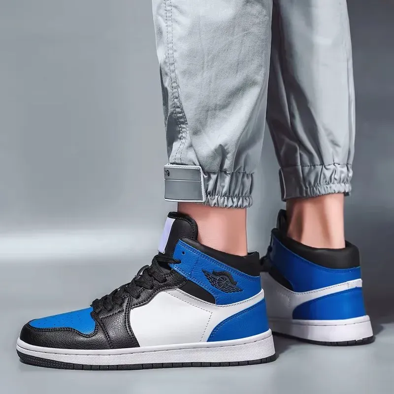 Lightweight Breathable Sports Sneakers