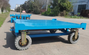 Large Two Way Traction Trailer