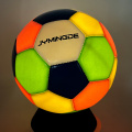 Jymingde op maat gemaakte lichtgevende gloeiende voetbal