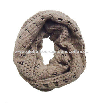 Hot sale design winter women's infinity circle knitted scarf, made of 100% acrylic