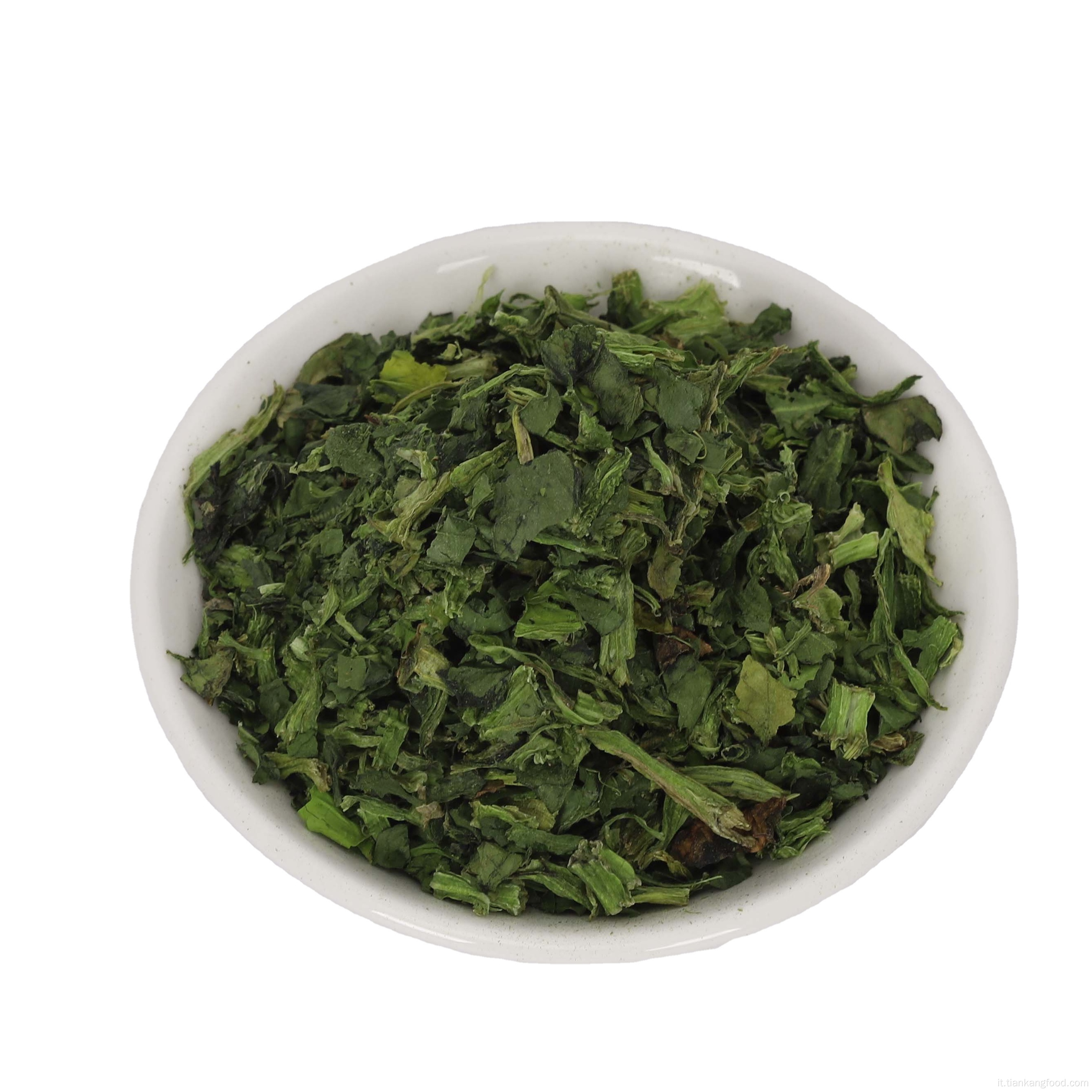 Verdure asciugate di spinaci verdi disidratati vegetali vegetari
