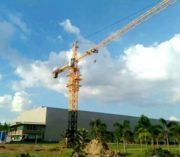 Flat-headed QTZ63-5013-5T tower cranes