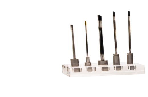 Глубокое однозубое сверло с напаянным твердосплавным наконечником. Deep single flute gundrill with brazed solid carbide tip