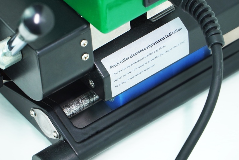 Automatic Welding Machine for Geomembranes: Sealing with Hot Wedge Technology for HDPE, LDPE, PVC, and EVA Materials