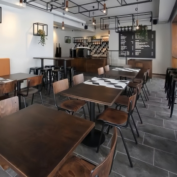 Wholesale Retro Wood Top Metal Leg Tables for Kitchens and Restaurants