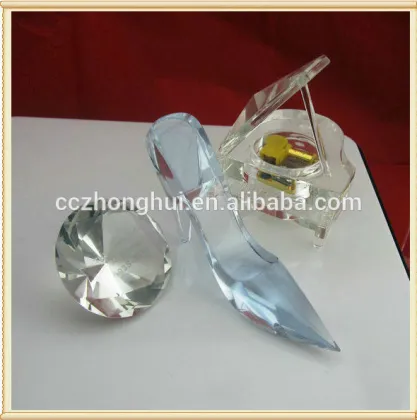 Transparent crystal shoes