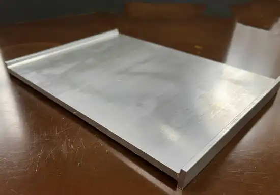 Aluminium profile for support plate