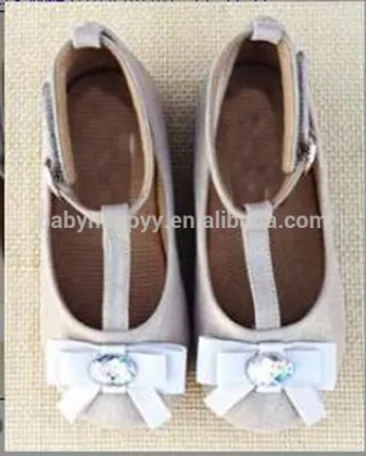Children dance shoes fanshion Tbar shoes wholesale kids dress shoes