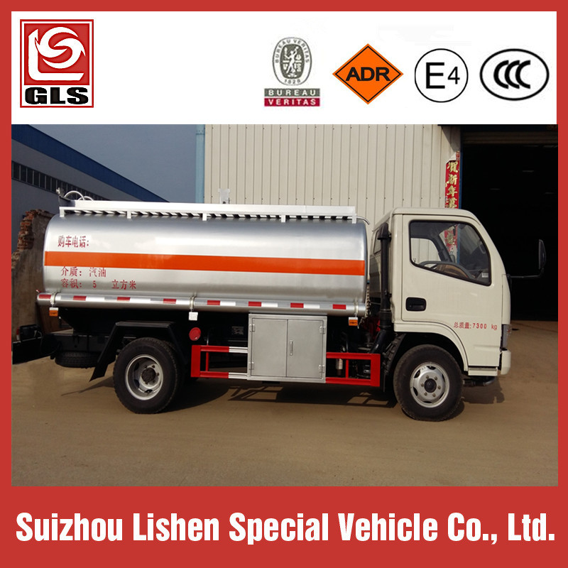 Small Fuel Tanker Truck 5000L Oil Truck Rhd