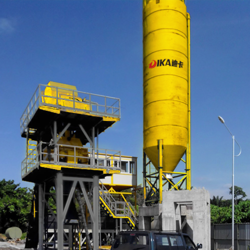 Self Loading Concrete Batching Plant