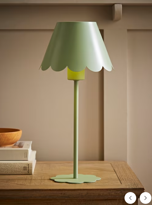 Rechargeable Scalloped Table Lamp (3)