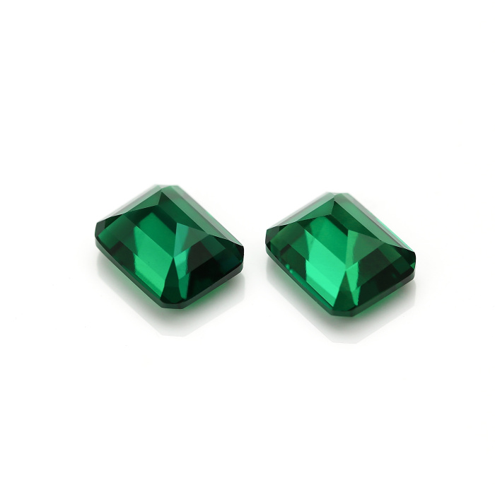 Trang sức hoa với ngọc lục bảo Zambian Lab Grown 8x10mm