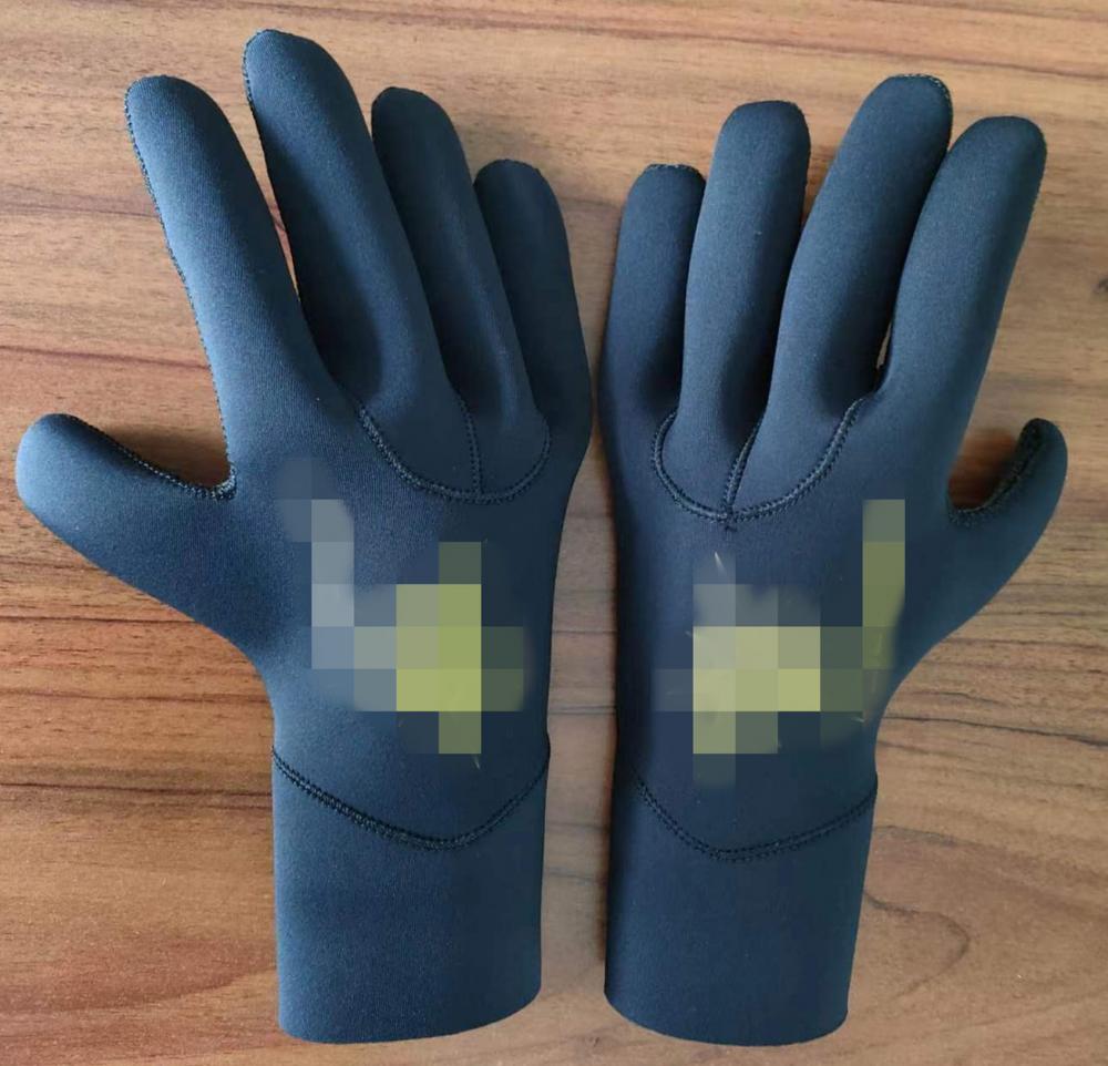 Customized any size waterproof neoprene gloves for diving