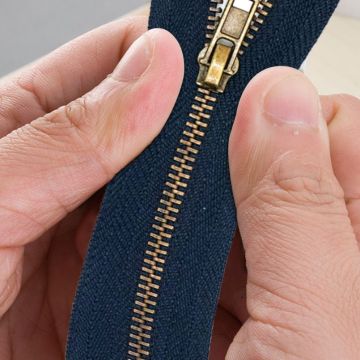 Nice design 12inch zippers in bulk for garment
