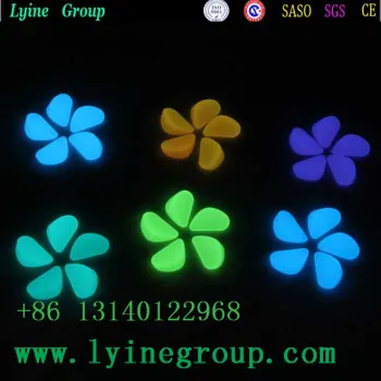 Glow in the Dark Pebble (Pack of 100)