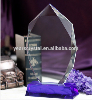 Factory Producing 3D Laser Crystal Trophy award