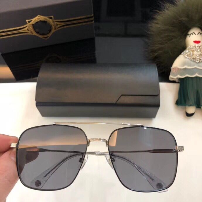 Grey Mirrored Sunglasses