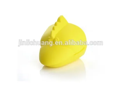 Chicken Shaped Silicone Oven Mitts