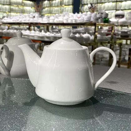 White Porcelain Teapot with Logo for Coffee Shop and Hotel