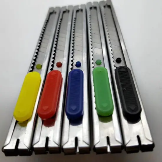 Rubber Grip Utility Knife Cutting Plastic Film Paper