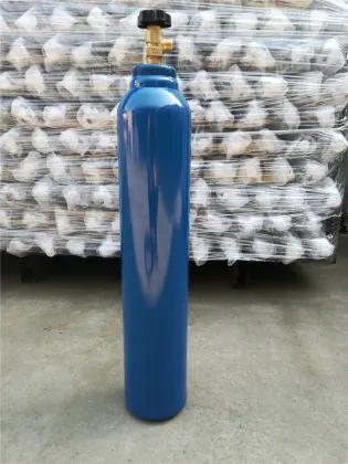 Industrial gas cylinder