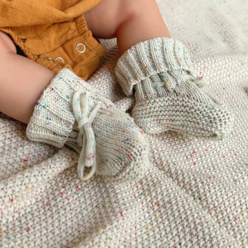 Handmade Custom Knitwear: Cotton Wool Yarn Socks, Shoes, and Booties for Newborns, Kids, and Maternity Gifts