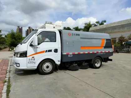 Electric Dongfeng Sanitation Truck EQ5040TSLBEVS