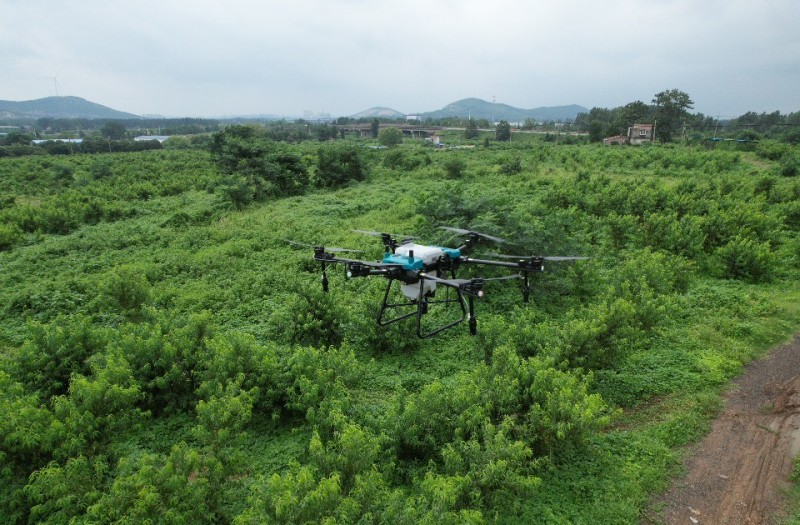 40L UAV Drone Crop Sprayer 6-Axis Agriculture Drones