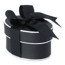 Ovale Geschenkboxen Custom bedruckte Schachtelschokoladenverpackung