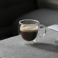 コーヒーやお茶のハンドル付き二重壁ガラスカップ
