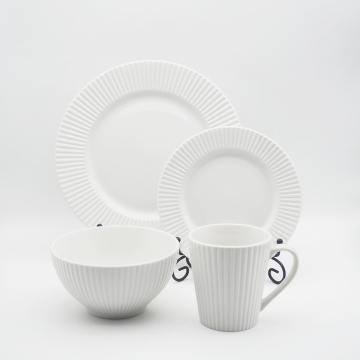 Luxe witte reliëfbakkende keramische servies sets