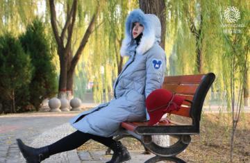 Thickened knee-high size loose down coat
