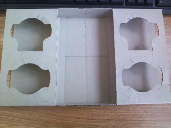 Take away white disposable paper cup holder with 4 cups for Australia