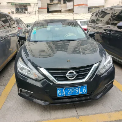 In Stock 2017-2023 Used Nissan Teana Gasoline Cars for Sale in China