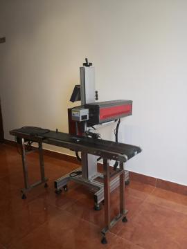 Macchina per marcatura laser UV volante ad alta velocità