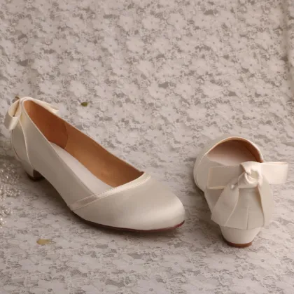 Small Heel Slip-on Wedge Heel Size 4 White Satin