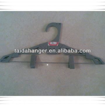 adjustable plastic hanger wholesales,children clothes plastic hanger with metal wire beam two clips