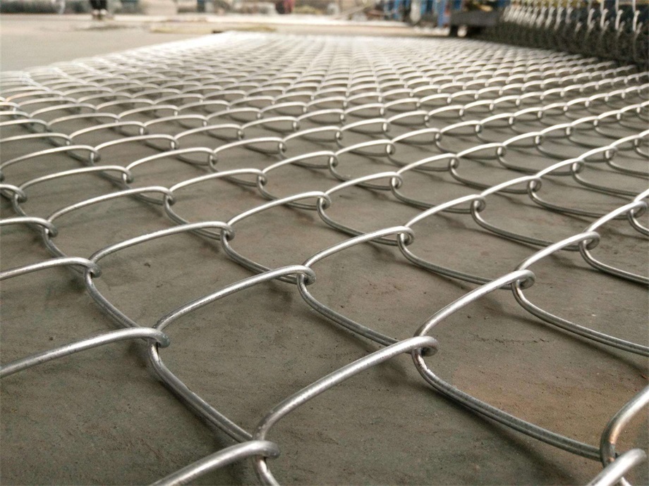 Hot Dipped Galvanized Chain Link Fence3