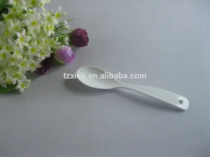 plastic spoon,children spoon,