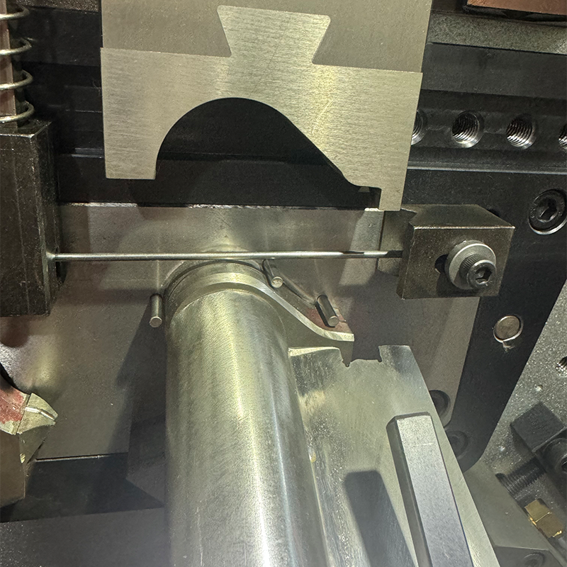 Machine de moulage intégrée à crochets de suspension entièrement automatique