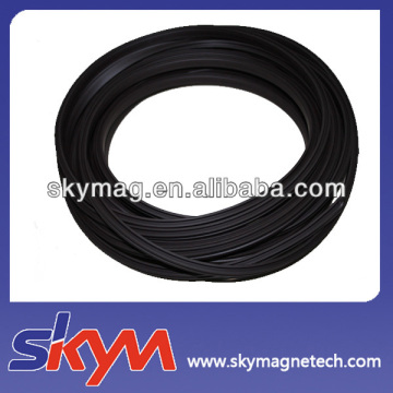 Strong flexible magnet