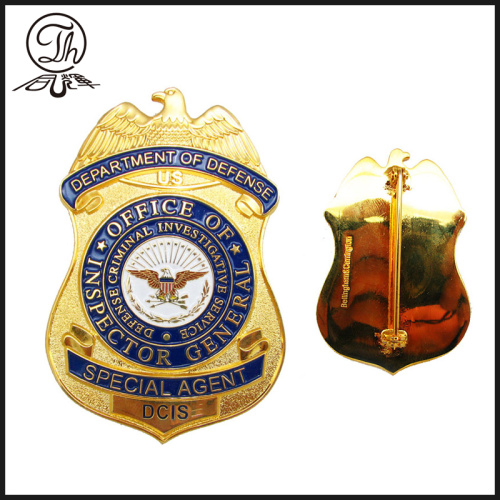 Golf club large medallion awards homes